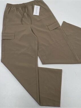Athleta Women's Cargo Trousers in Taupe